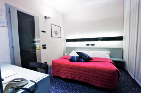 Отель Hotel Michelangelo, Биелла